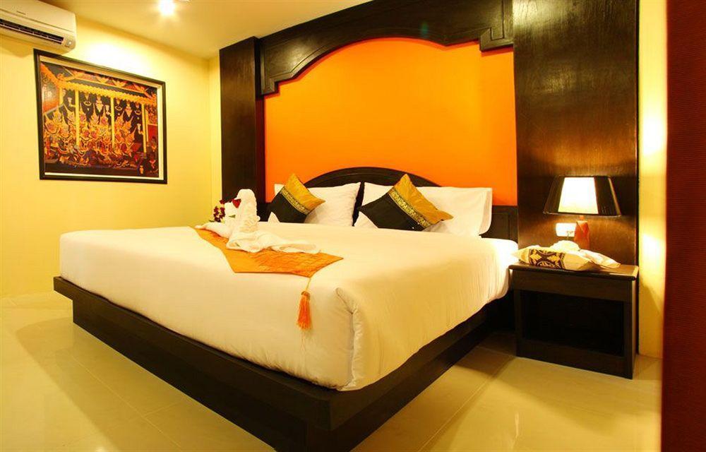 Fundee Boutique Hotel Patong Exterior photo